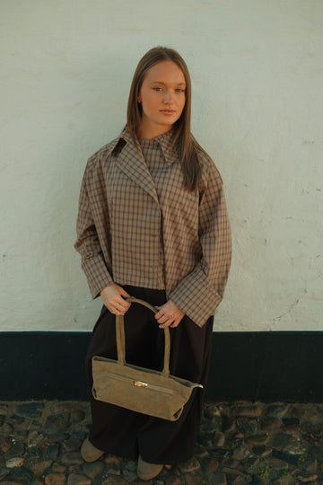 Blouse Day - Bruin